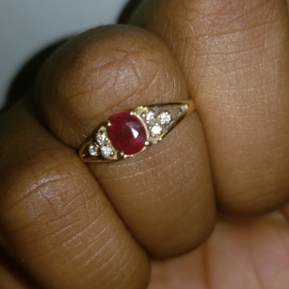 14k Ruby gold ring with 3 topaz stones both sides